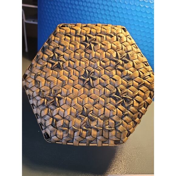 Vintage Woven Grass‎ Basket With Cover. Farmhouse, Sewing. - Picture 4 of 16